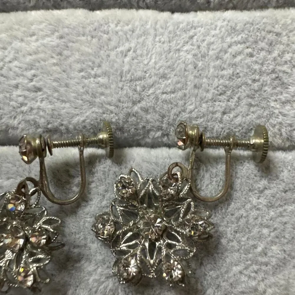 Unbranded Women's Silver and Gold Jewellery